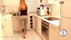 Oynat Redhead, senin cum ile dolu onu kedi var