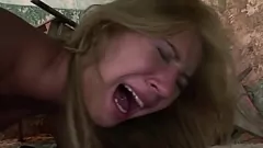 Redare Frumusețea umilită Linda Ray: deepthroat dur și facial anal