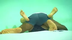 Reproduzir Desi Indian College Cutie completamente fodida pelo dono da casa