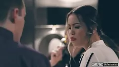 Jouer Big tits blonde Alina Lopez aime une grosse bite - vidéo de sexe hardcore