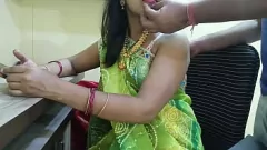 Afspelen Desi Bhabhi wordt gepromoveerd met een creampie!