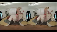 Abspielen Dünne blonde Babe reitet großen Schwanz zurück zur Gesundheit in POV