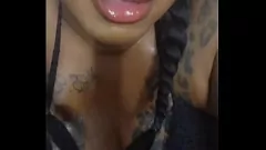 Jouer Cock dur claquant la chatte exotique de BBW Ebony